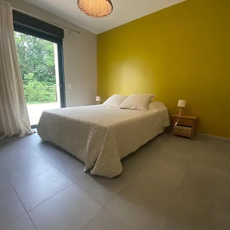 Les Centaurines Couette-café 3*