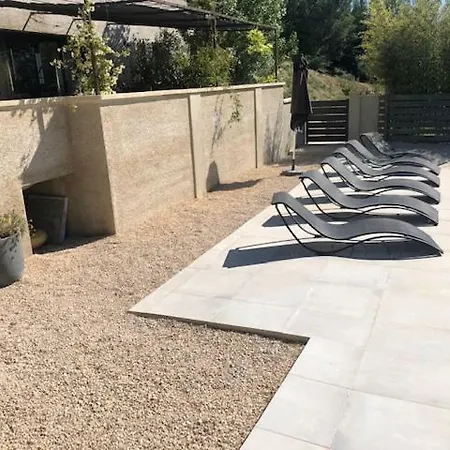 Les Centaurines Couette-café 3*